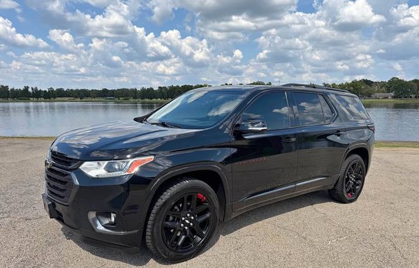 2018 Chevrolet Traverse Premier Redline Edition AWD!!